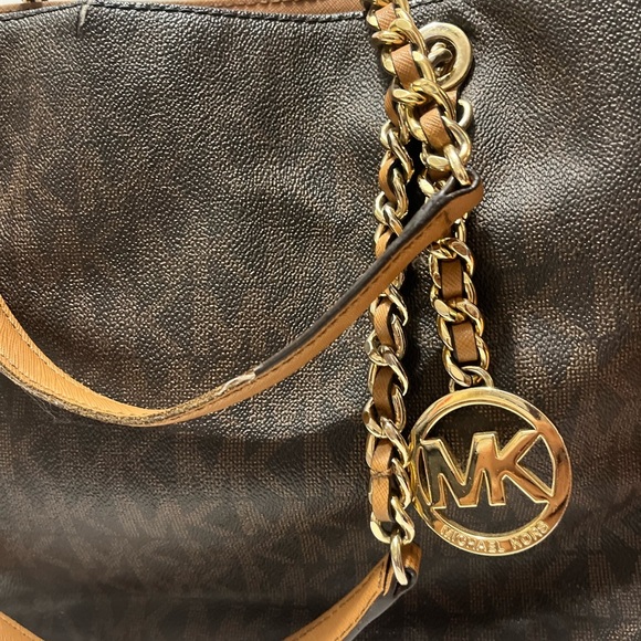 Michael Michael Kors Susannah Ladies Large Leather Tote Handbag - Picture 4 of 14